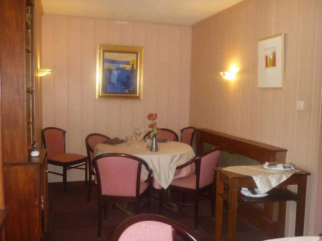 Logis Hotel Le Relais Du Serre Dieulefit Zewnętrze zdjęcie